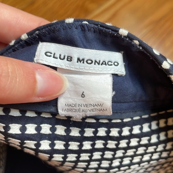 club Monaco shorts - Picture 3 of 3